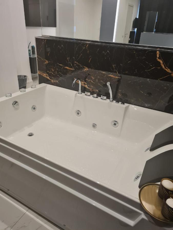 Maliziusella Hotel Nápoly Kültér fotó
